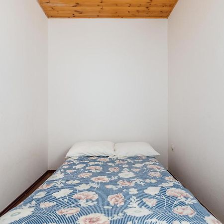 Lovely Apartment In Fazana With Kitchen Exterior photo
