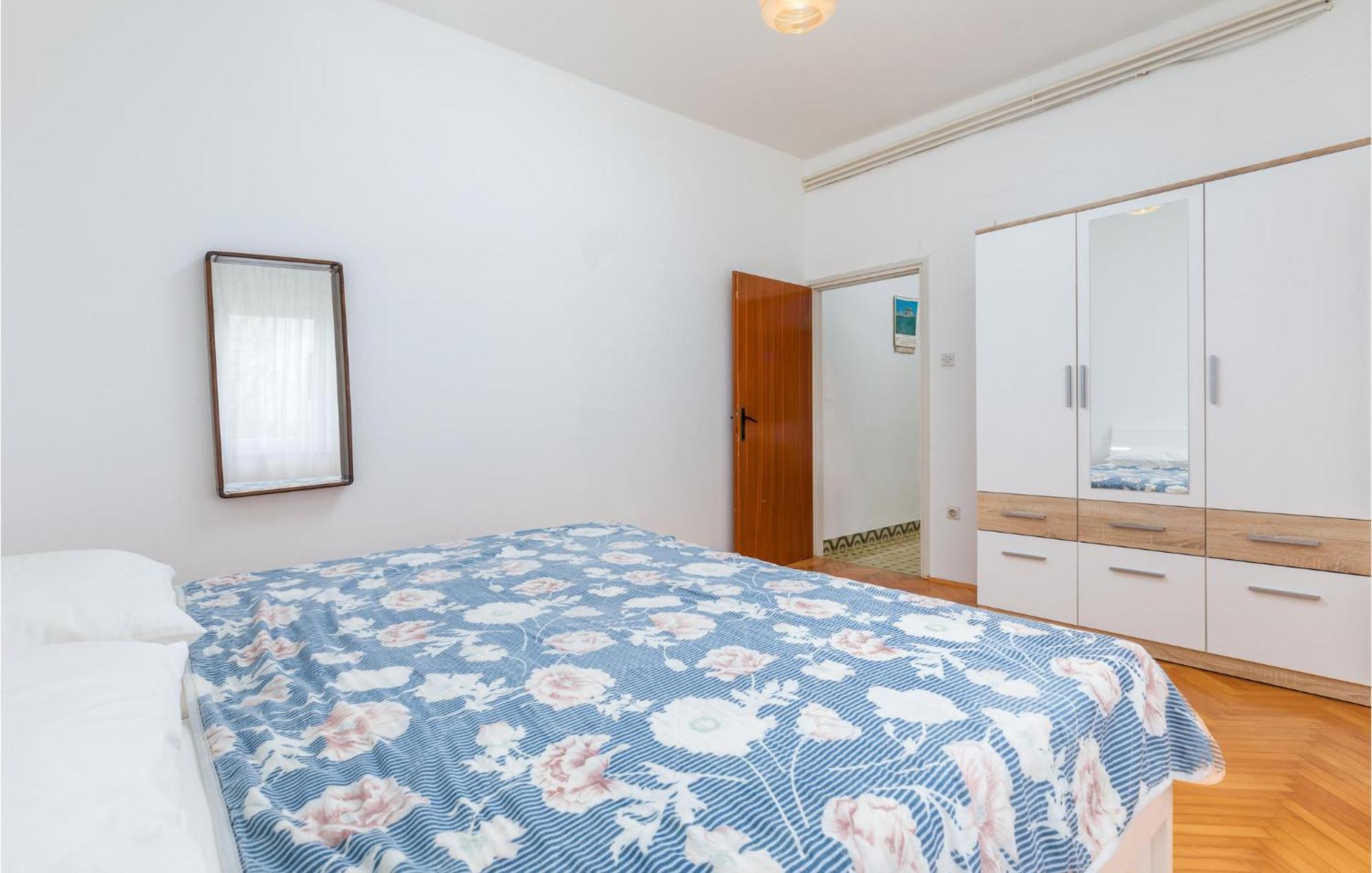 Lovely Apartment In Fazana With Kitchen Exterior photo