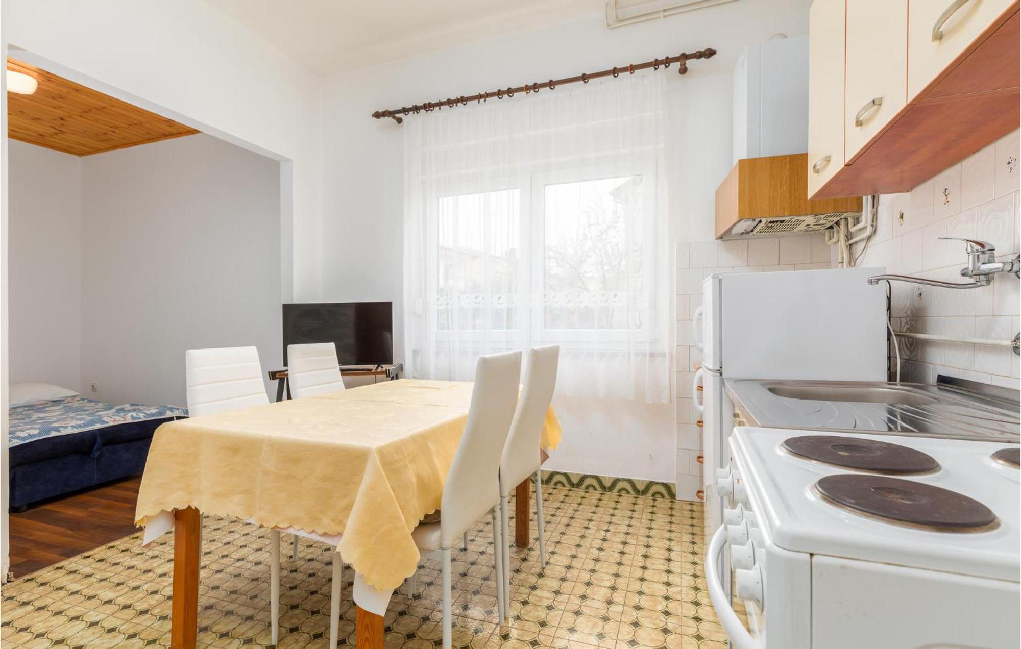 Lovely Apartment In Fazana With Kitchen Exterior photo